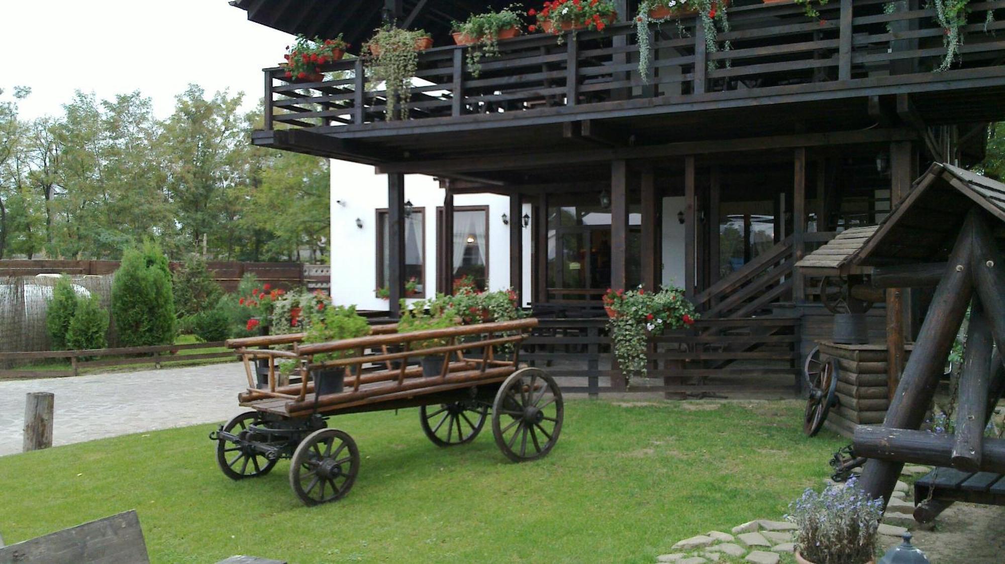 Pension Casa Drumetului Piatra Neamţ Esterno foto